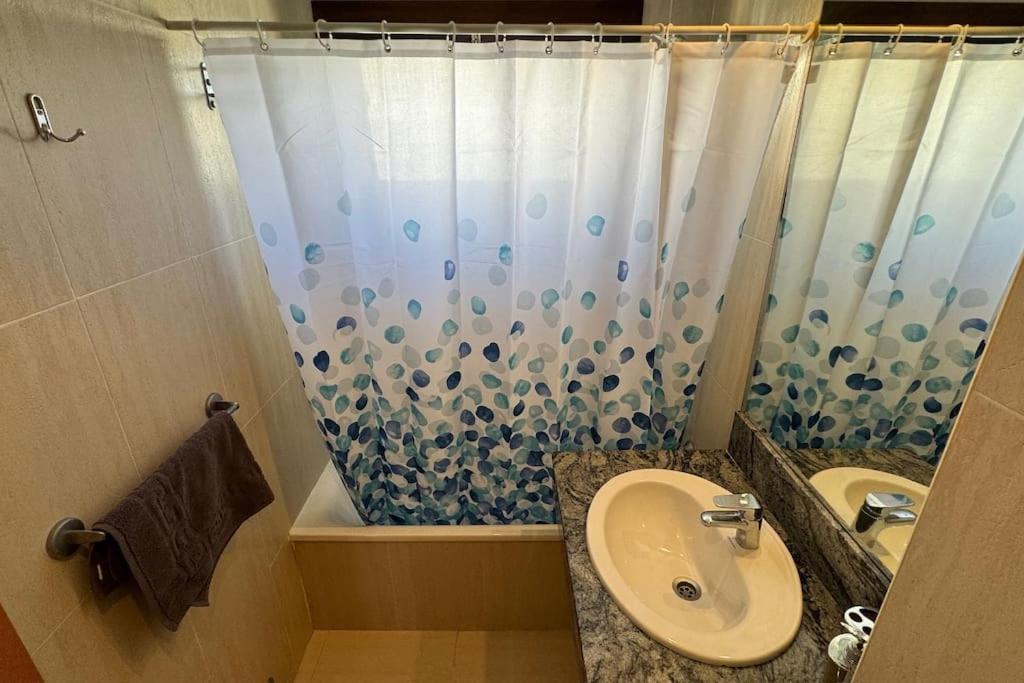 Apartamento A Pie De Playa Con Terraza Y Piscinas Apartment Benalmadena Luaran gambar