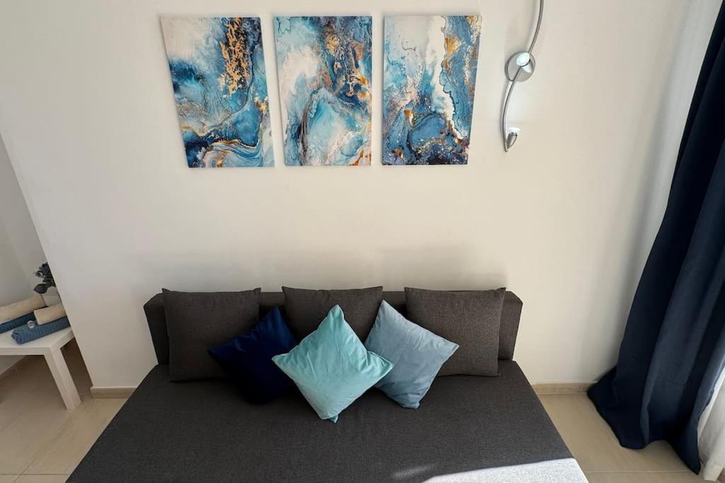 Apartamento A Pie De Playa Con Terraza Y Piscinas Apartment Benalmadena Luaran gambar