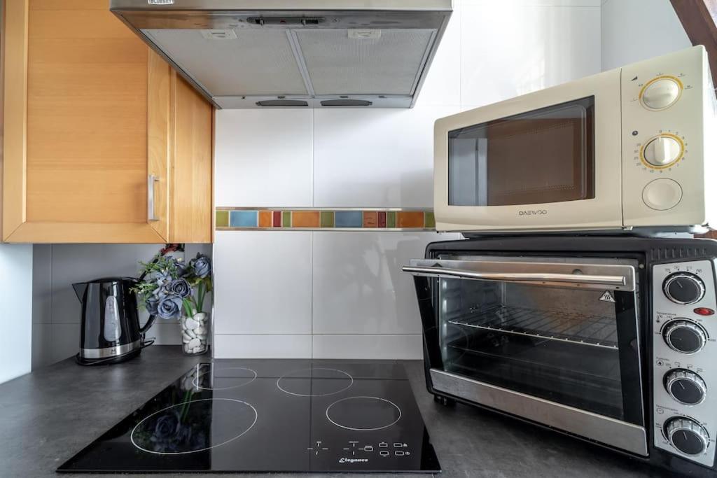Apartamento A Pie De Playa Con Terraza Y Piscinas Apartment Benalmadena Luaran gambar